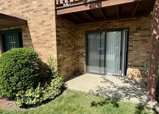 Property at 1328 N Geneva Dr Unit 1B, Palatine, IL, 60074, 1 bed, 1 bath, [object Object]