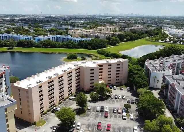 Property at 9688 Fontainebleau Blvd #211, Miami, FL, 33172, 2 beds, 2 baths, [object Object]