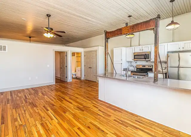 Property at 120 Goldsboro St SW, Wilson, NC, 27893, 1 bed, 1 bath, [object Object]