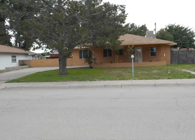 Property at 1507 W Washington Ave, Artesia, NM, 88210, 3 beds, 2 baths, [object Object]