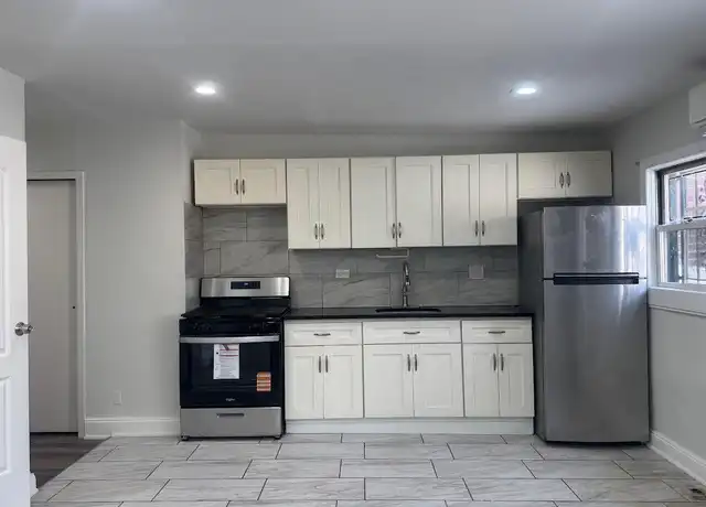 Property at 219-07 Jamaica Ave Unit 2A, Queens Village, NY, 11428, 3 beds, 1.5 baths, [object Object]