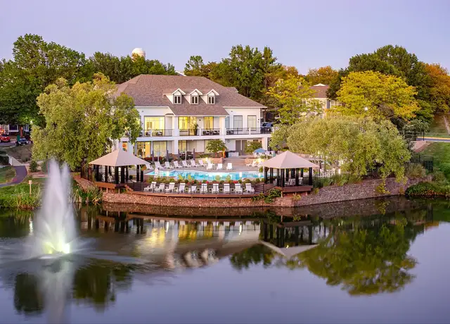 Photo of 6221 Summer Pond Dr, Centreville, VA 20121