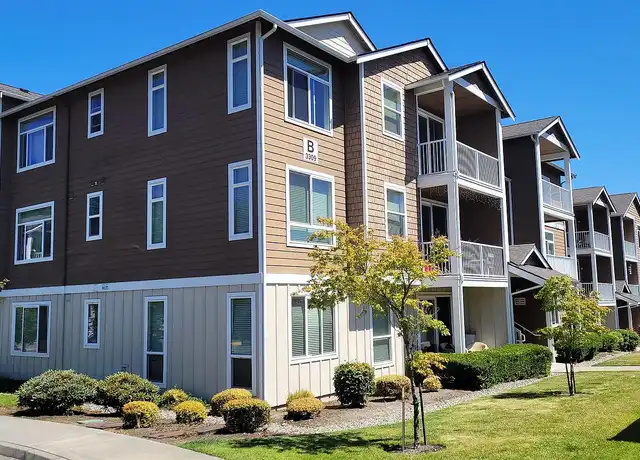 Property at Creekside Apartments - 3309 132nd St SE, Everett, WA, 98208, 1-3 bed, 1-2 bath, [object Object]
