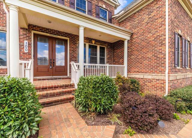Photo of 100 Castle Oak Ct, Clarksburg, MD 20871