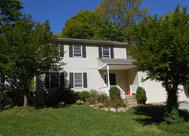 Property at 140 Eaton Dr, Wayne, PA, 19087, 3 beds, 3 baths, [object Object]