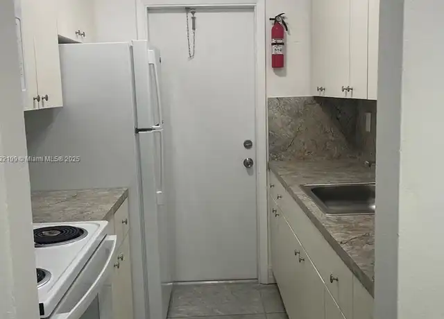 Property at 1100 SW 36th Ct Unit 21, Miami, FL, 33135, 1 bed, 1 bath, [object Object]