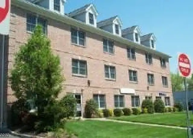 Property at 900 South Ave W Unit 5, Westfield, NJ, 07090, 2 beds, 1 bath, [object Object]