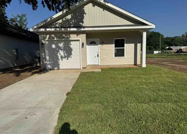 Property at 8597 Walnut Ave, Pensacola, FL, 32534, 3 beds, 2 baths, [object Object]