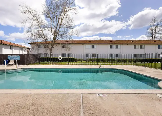Photo of 1707 La Brea St, Ramona, CA 92065