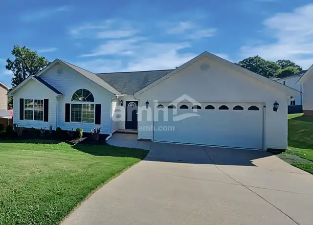 Property at 4 Sandwort Ln, Taylors, SC, 29687, 3 beds, 2 baths, [object Object]