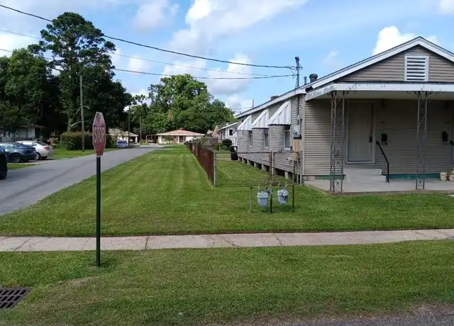 Property at 100 Renpass Ave, New Orleans, LA, 70123, 2 beds, 1 bath, [object Object]