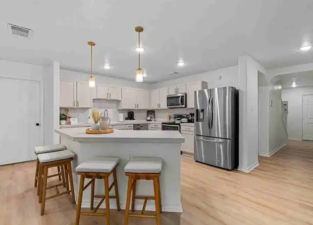 Property at 7611 Forest Strm, Live Oak, TX, 78233, 1 bed, 1 bath, [object Object]