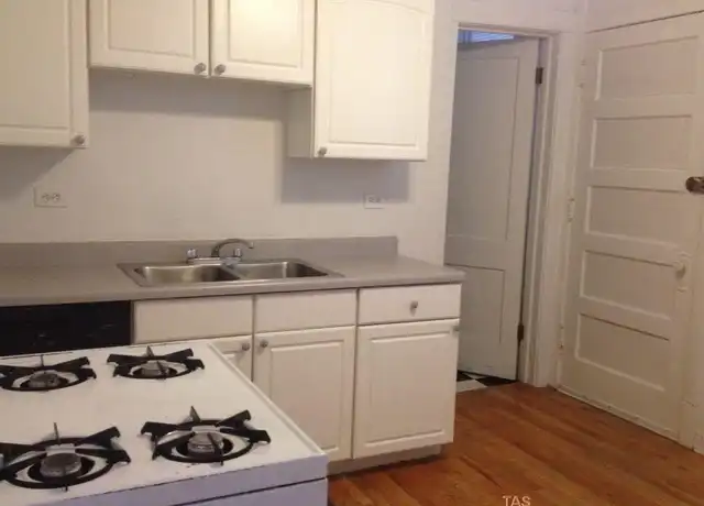 Property at 1942 W Winona St Unit 1, Chicago, IL, 60640, 1 bed, 1 bath, [object Object]