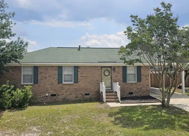Property at 10 Cinda Leigh Ct, Lexington, SC, 29073, 3 beds, 1 bath, [object Object]