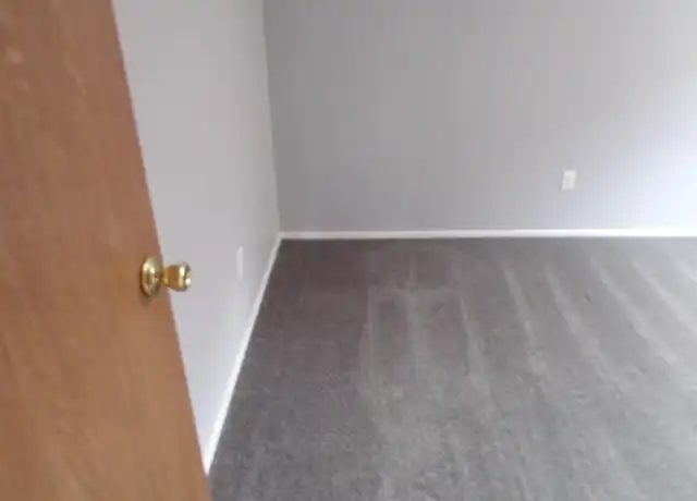 Property at 3440 Heritage Pkwy, Dearborn, MI, 48124, 2 beds, 1 bath, [object Object]