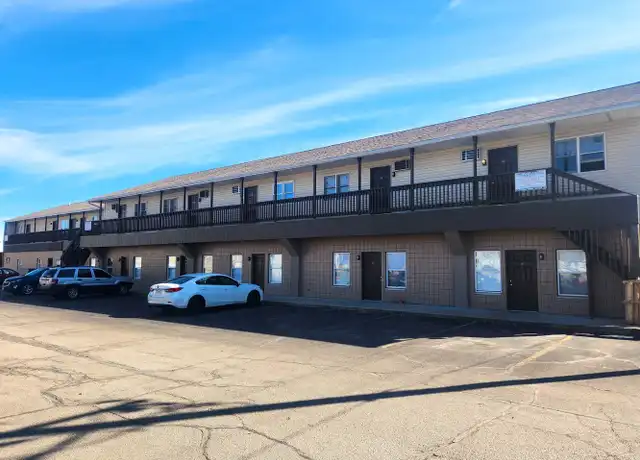 Property at 1420 6th St Unit 10, Charleston, IL, 61920, 1 bed, 1 bath, [object Object]