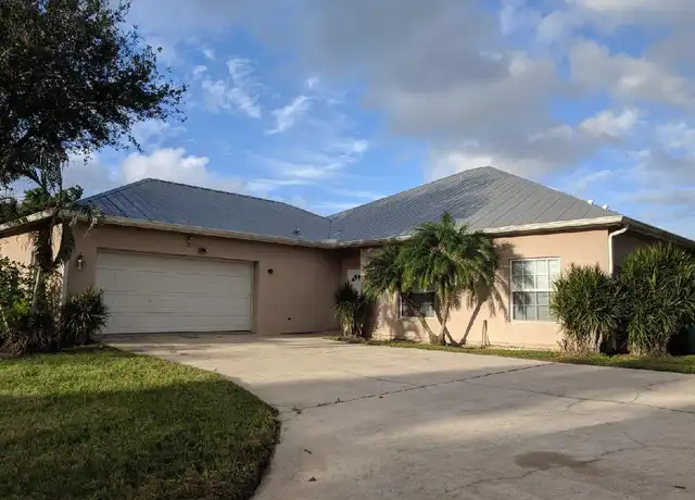 Property at 2181 SE Morningside Blvd, Port Saint Lucie, FL, 34952, 3 beds, 2 baths, [object Object]