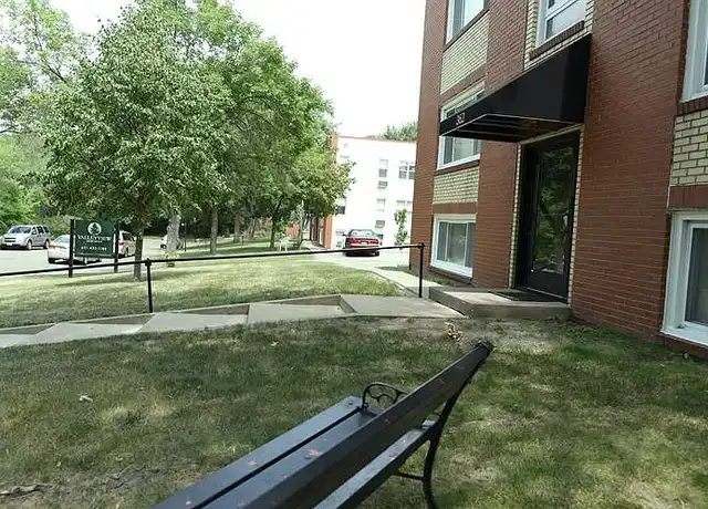 Property at 362 6th Ave S, South St Paul, MN, 55075, 1 bed, 1 bath, [object Object]