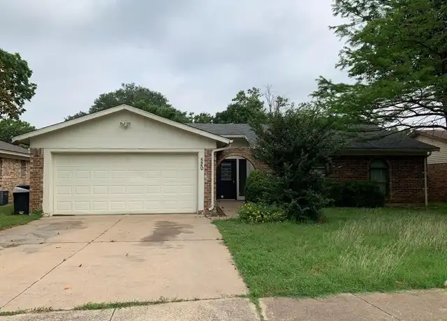 Property at 520 Mustang Dr, Saginaw, TX, 76179, 3 beds, 2 baths, [object Object]
