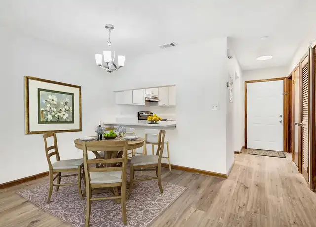 Property at Castle Apartments - 2902 Battle Mountain Rd, Tallahassee, FL, 32301, 2 beds, 2 baths, [object Object]