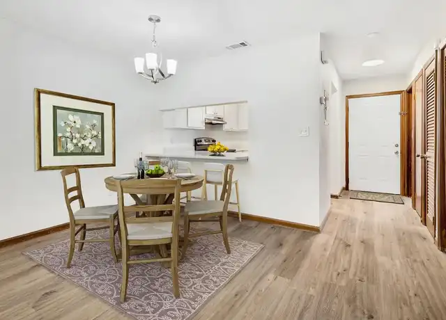 Property at Castle Apartments - 2902 Battle Mountain Rd, Tallahassee, FL, 32301, 2 beds, 2 baths, [object Object]
