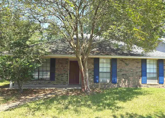 Property at 13323 Briargrove Ave, Baton Rouge, LA, 70810, 3 beds, 2 baths, [object Object]