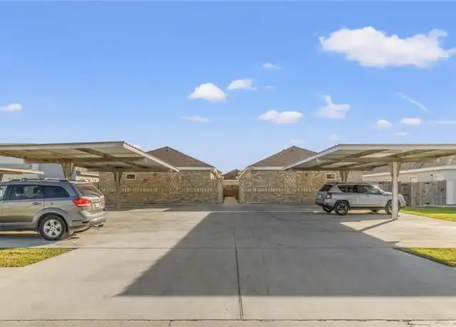 Property at 1005 W La Pointe Ave Unit 4, Alton, TX, 78573, 3 beds, 2 baths, [object Object]