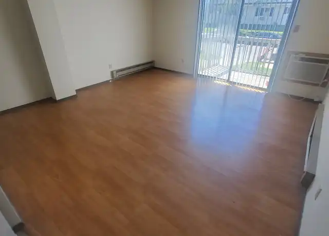 Property at 919 Gould St Unit 7, La Crosse, WI, 54603, 1 bed, 1 bath, [object Object]