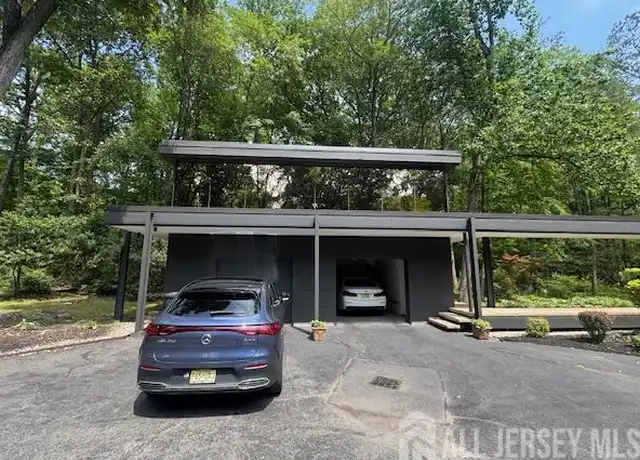 Property at 87 Ridgeview Cir, Princeton, NJ, 08540, 0 beds, 2 baths, [object Object]