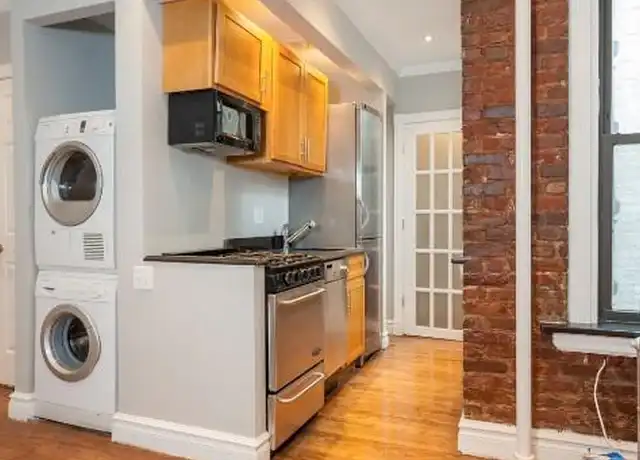 Property at 410 E 13th St Unit 5D, New York, NY, 10009, 3 beds, 1 bath, [object Object]