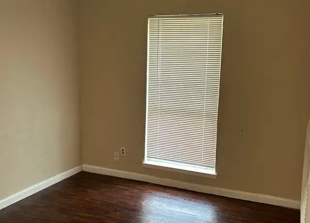 Property at 1037 E Tucker St Unit 101, Fort Worth, TX, 76104, 2 beds, 1 bath, [object Object]