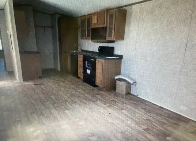 Property at 24 Coach Dr, Jackson, TN, 38301, 2 beds, 1 bath, [object Object]