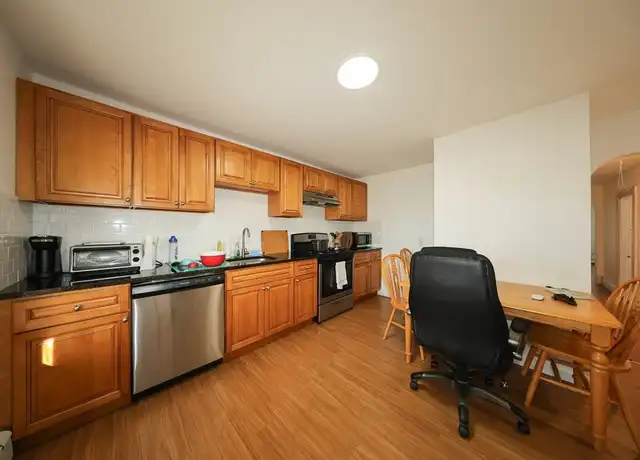 Property at 17 Princeton St Unit 3, Medford, MA, 02155, 3 beds, 1 bath, [object Object]