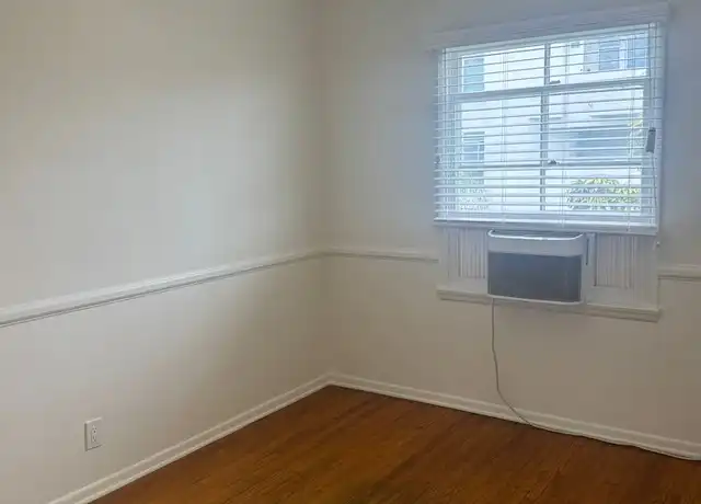 Property at 8711 W Knoll Dr Unit 8713 1/2, West Hollywood, CA, 90069, 1 bed, 1 bath, [object Object]