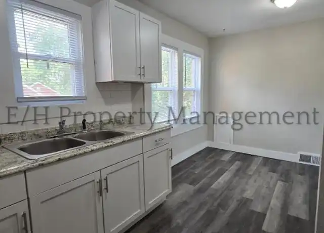 Property at 402 S Hydraulic Ave, Wichita, KS, 67211, 1 bed, 1 bath, [object Object]