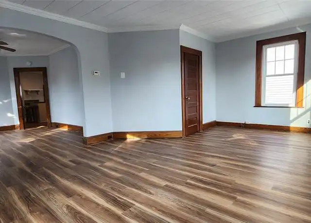Property at 34 Pavonia Ave Unit 2, Kearny, NJ, 07032, 3 beds, 1.5 baths, [object Object]