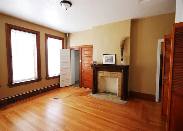 Property at 624 E 300 S, Salt Lake City, UT, 84102, 2 beds, 1 bath, [object Object]