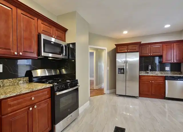 Property at 9 Nightingale St Unit 2, Boston, MA, 02124, 3 beds, 1 bath, [object Object]