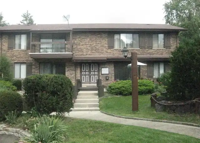 Property at 626 S Cass Ave Unit 2E, Westmont, IL, 60559, 2 beds, 1 bath, [object Object]