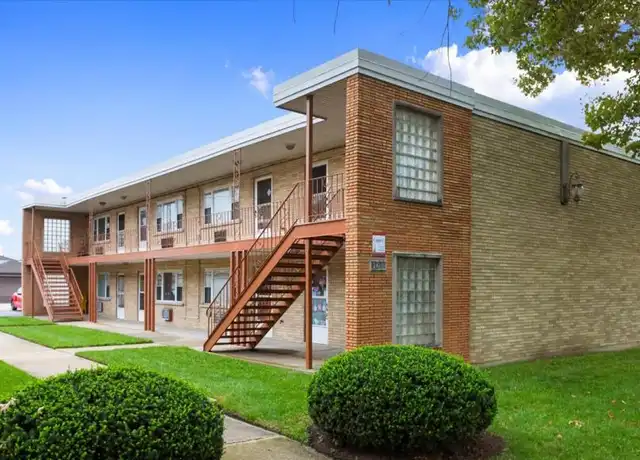 Property at 6200 W 64th Pl, Chicago, IL, 60638, 1 bed, 1 bath, [object Object]