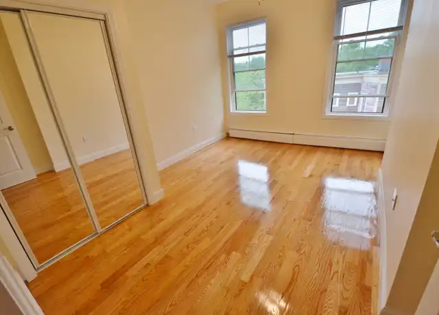 Property at 35 Brookline St #9, Cambridge, MA, 02139, 4 beds, 2 baths, [object Object]