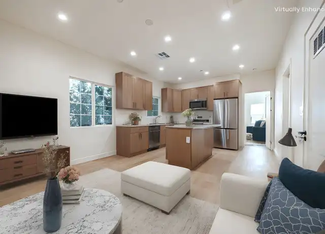 Property at 4220 1/2 W Adams Blvd Unit 4220 1/2, Los Angeles, CA, 90018, 3 beds, 2 baths, [object Object]