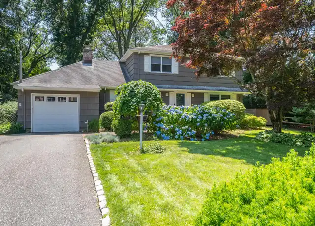Property at 19 Severin Pl, Huntington, NY, 11743, 5 beds, 2 baths, [object Object]
