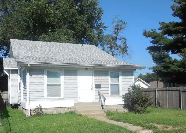 Property at 135 Lincoln Ave, East Alton, IL, 62024, 2 beds, 1 bath, [object Object]