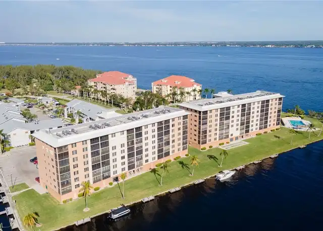 Property at 4260 SE 20th Pl #401, Cape Coral, FL, 33904, 2 beds, 2 baths, [object Object]