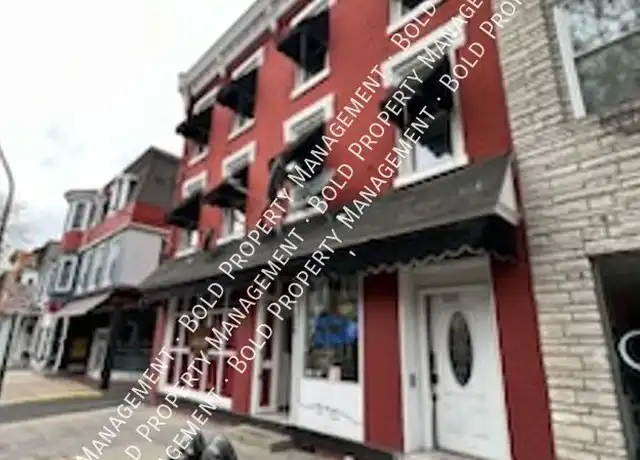 Property at 517 Cumberland St Unit 4, Lebanon, PA, 17042, 2 beds, 1 bath, [object Object]