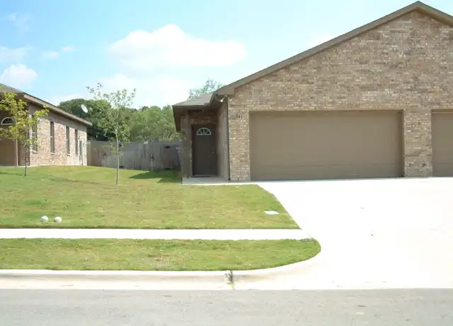 Property at 941 Sylvia St Unit 941, Weatherford, TX, 76086, 3 beds, 2 baths, [object Object]