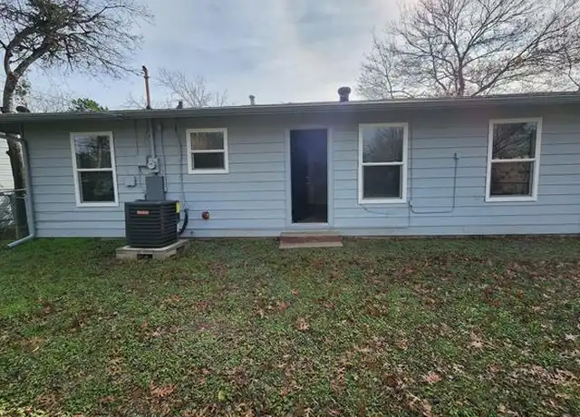 Property at 904 Bales St, Cleburne, TX, 76033, 3 beds, 1.5 baths, [object Object]