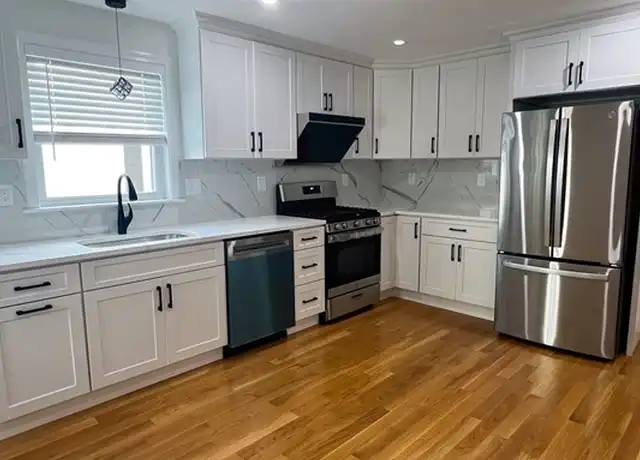 Property at 285 Beech St Unit 285, Belmont, MA, 02478, 3 beds, 2 baths, [object Object]