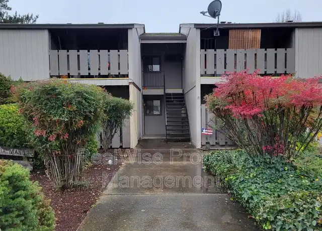 Property at 401 NW B St Unit B, Grants Pass, OR, 97526, 2 beds, 1 bath, [object Object]